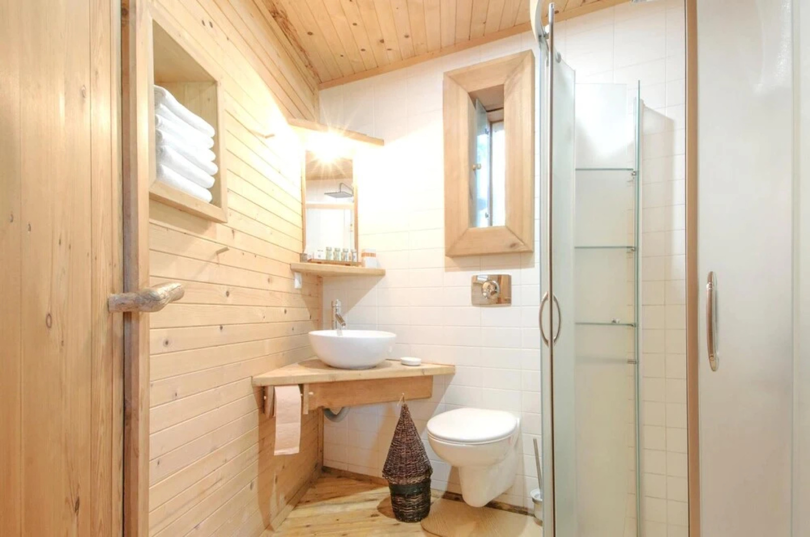 House With 2 Bedrooms in Hadzhidimovo, With Wonderful Lake View, Shared Pool, Enclosed Garden