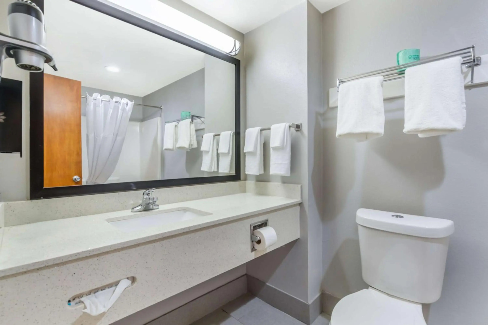 Pearl Rotana Hotel Capital Centre