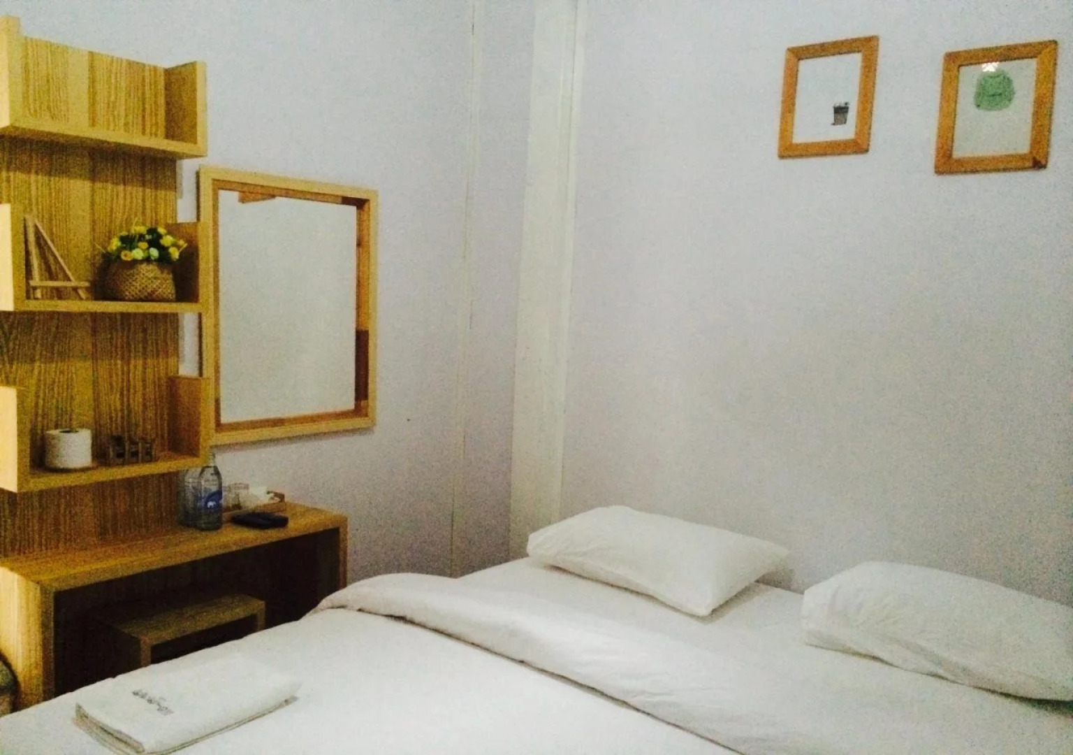 Norn Nab Dao Whitehouse