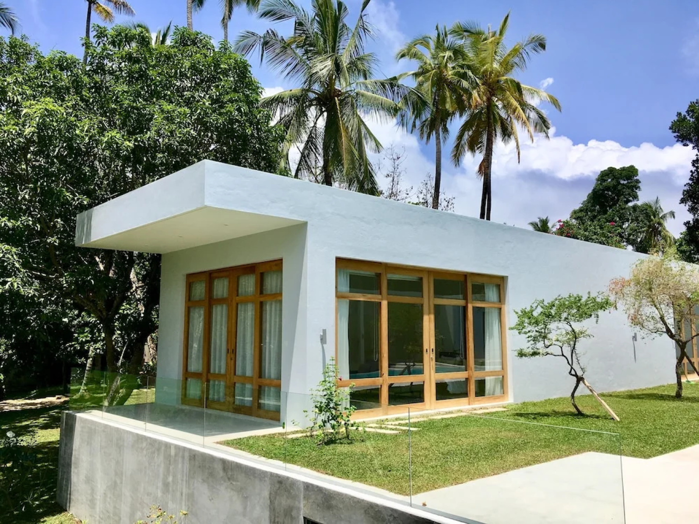 UYANA pure indulgence