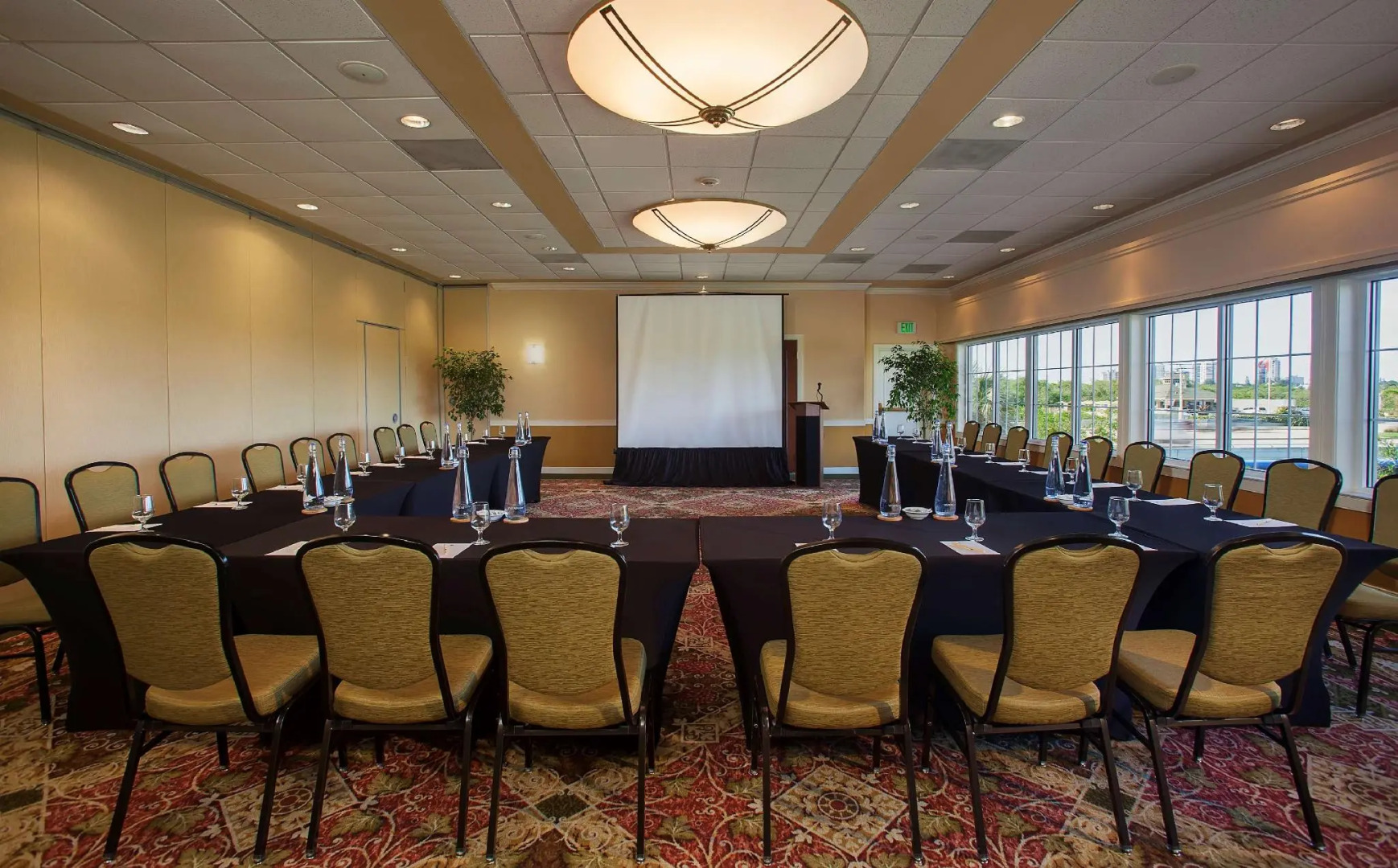 DoubleTree Suites by Hilton Naples