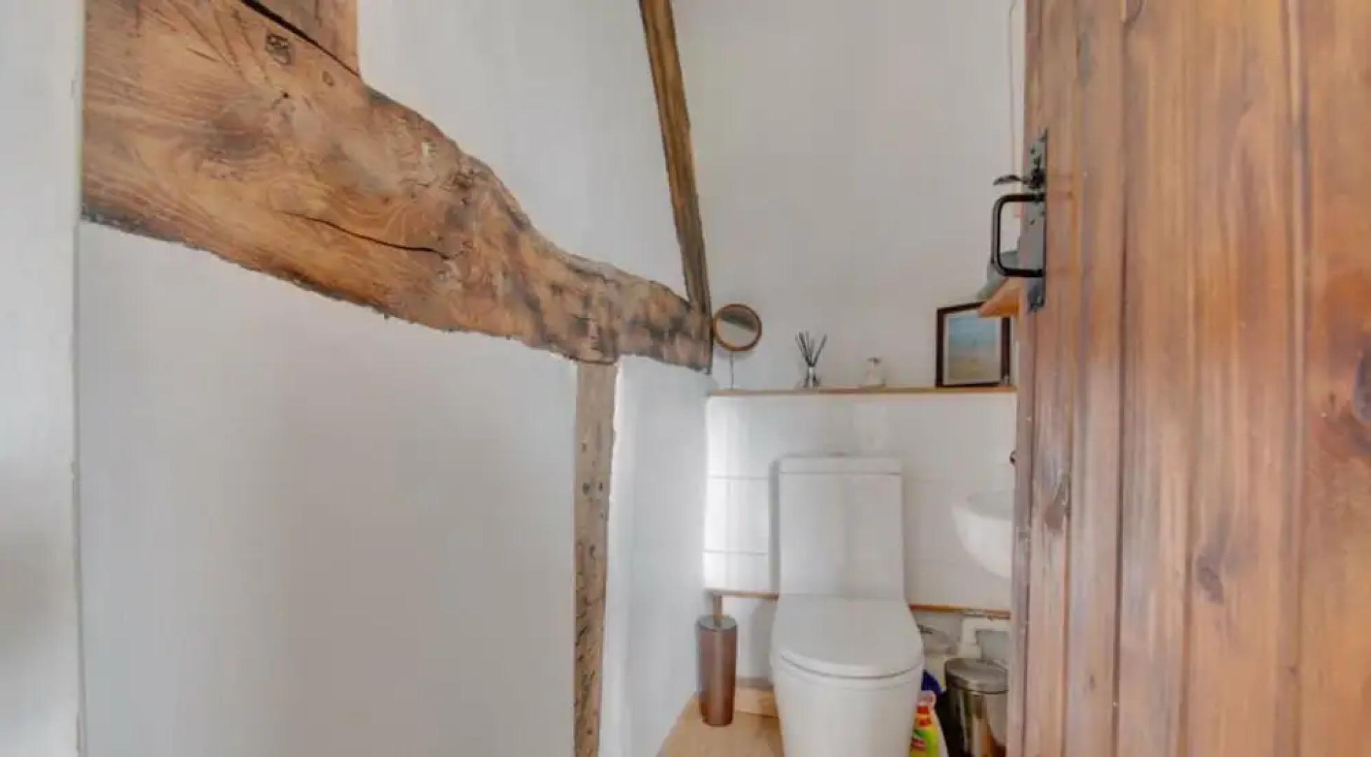 Beautiful 3-bed House in the Hamlet of Ham Green