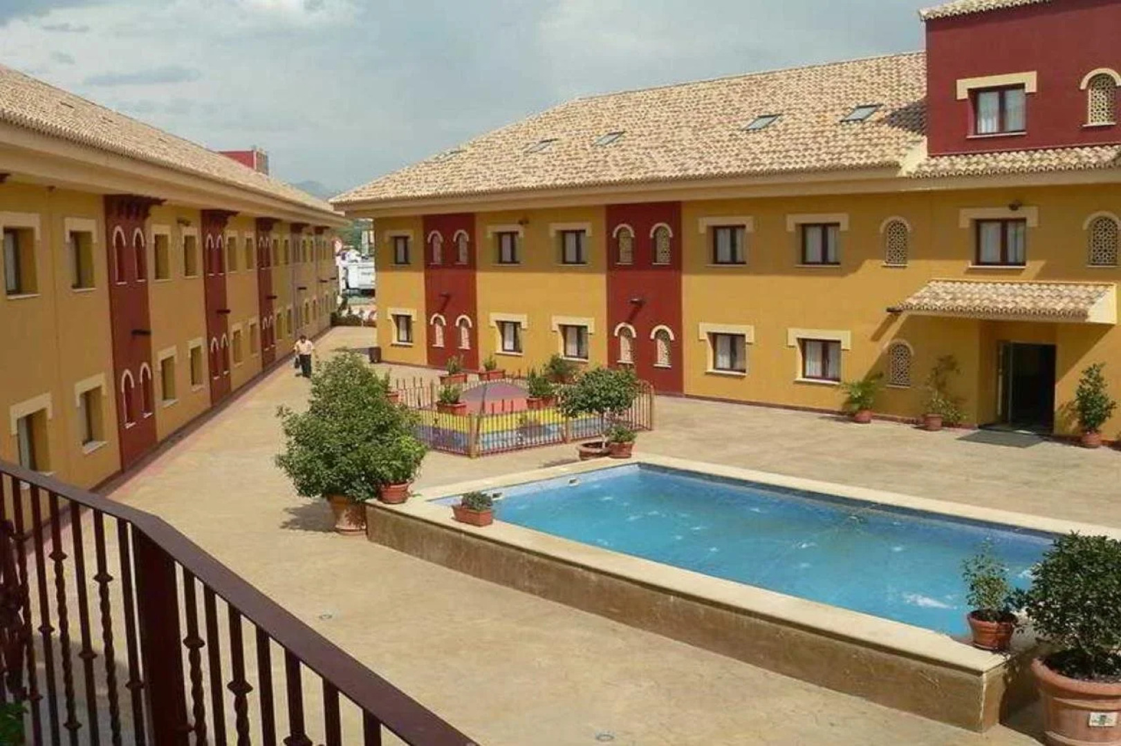 Hotel Reyes Ziríes