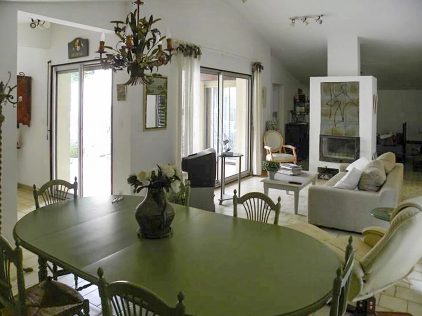 Spacious, 3-bedroom House With a Private Swimming Pool, Garden and Ter