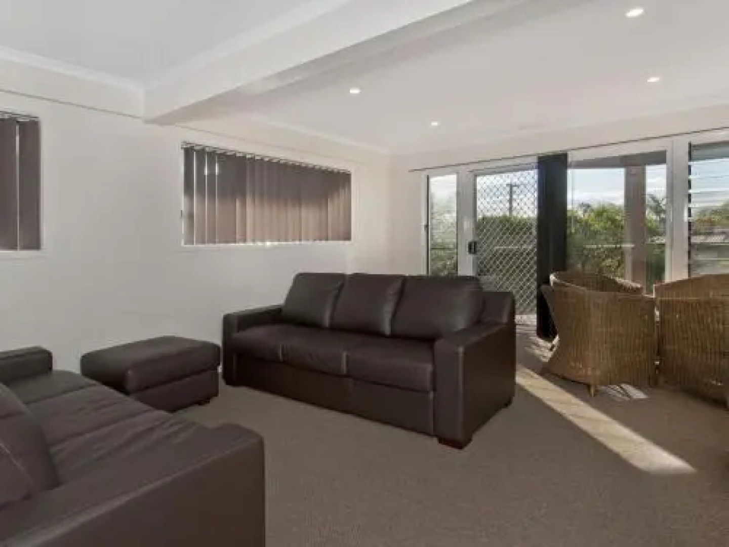 TOPVIEWS - 15Second Av BH