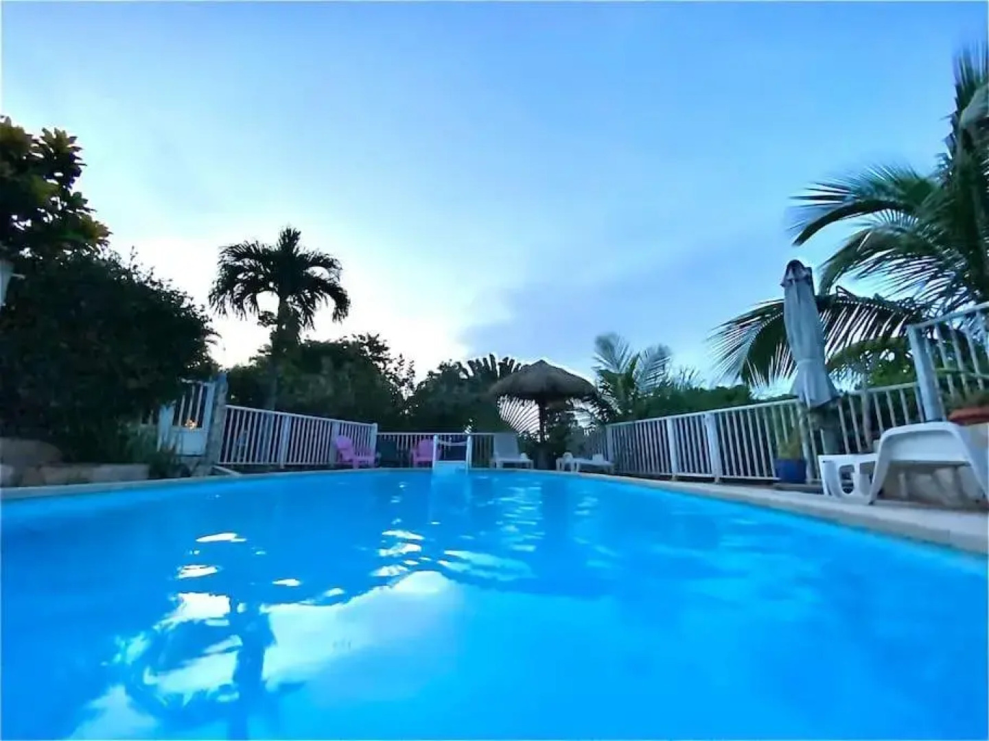 Charmant bungalow avec piscine