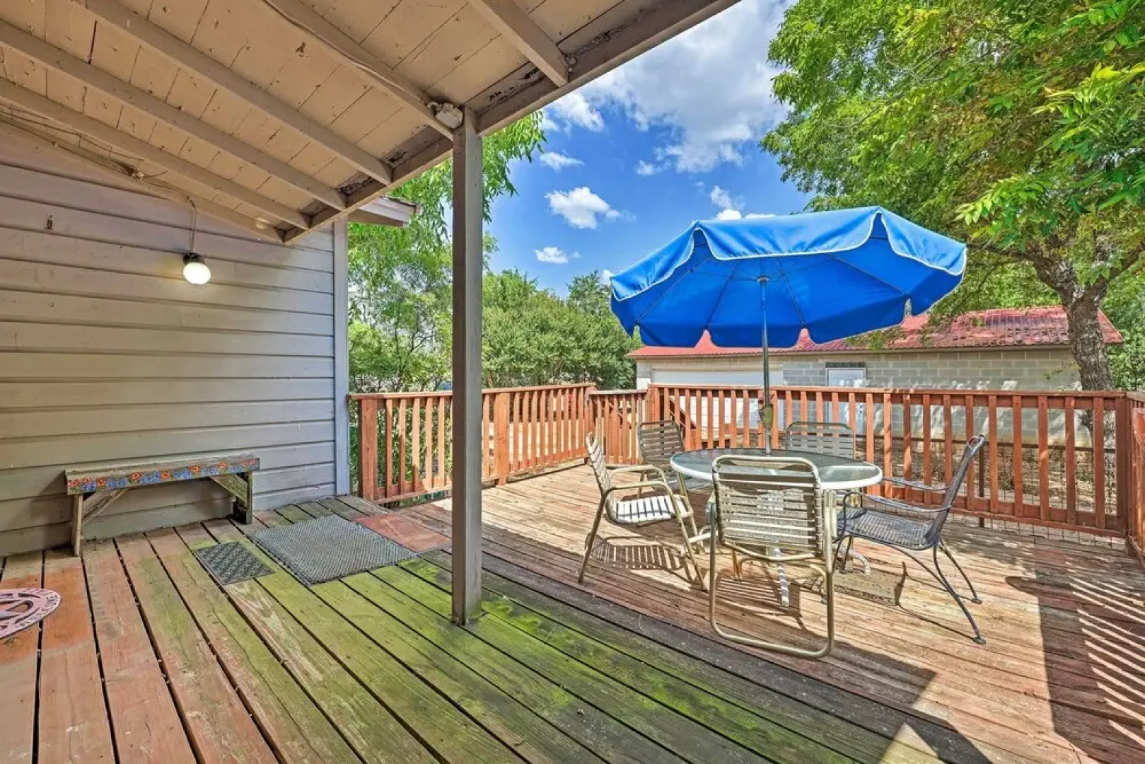 Llano Home With Yard: Walk to Restaurants!