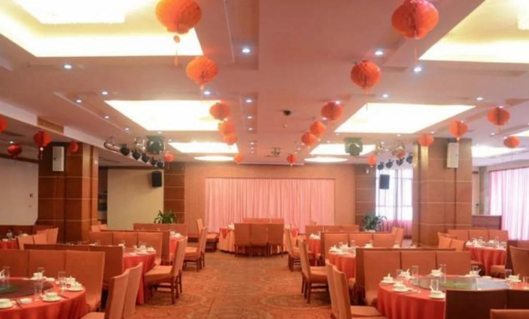 Qinzhou Jingtai Grand Hotel