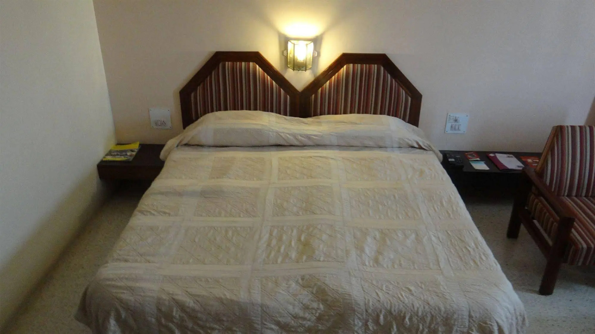 Hotel Paradise - Mysore Dasaprakash Group