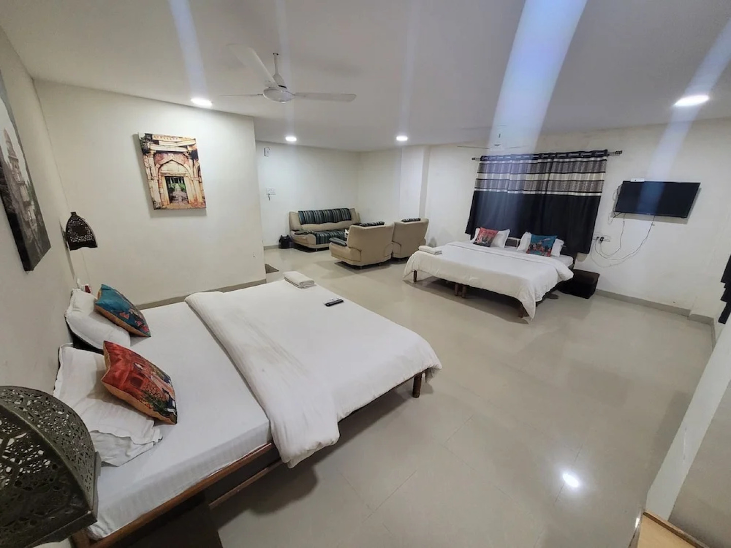 Hotel Virasat Mandav