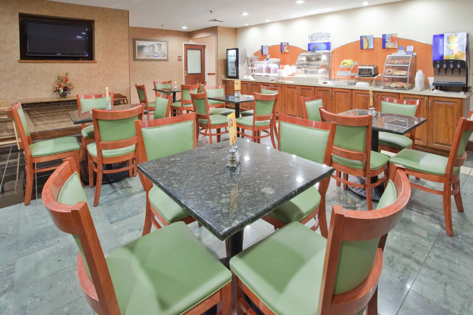 Holiday Inn Express Hotel & Suites Wilson - Hayes Place by IHG