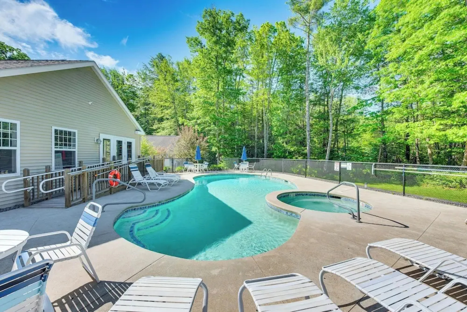 1 Mi to Beach: Cottage w/ Pool Access in Wells