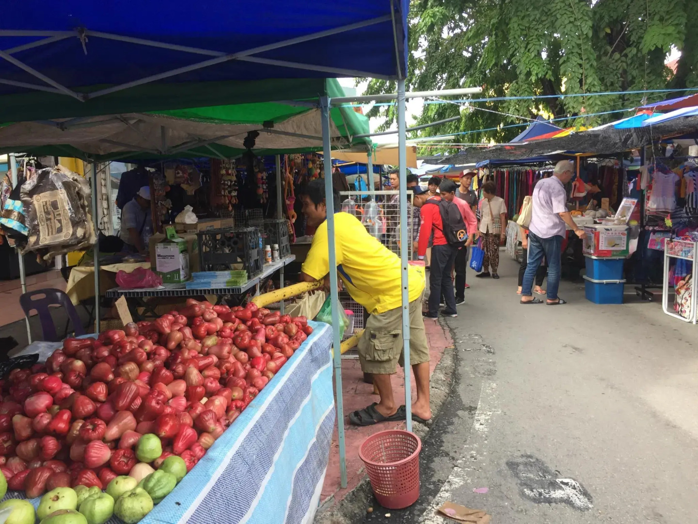 Victoria Hotel and Hostel