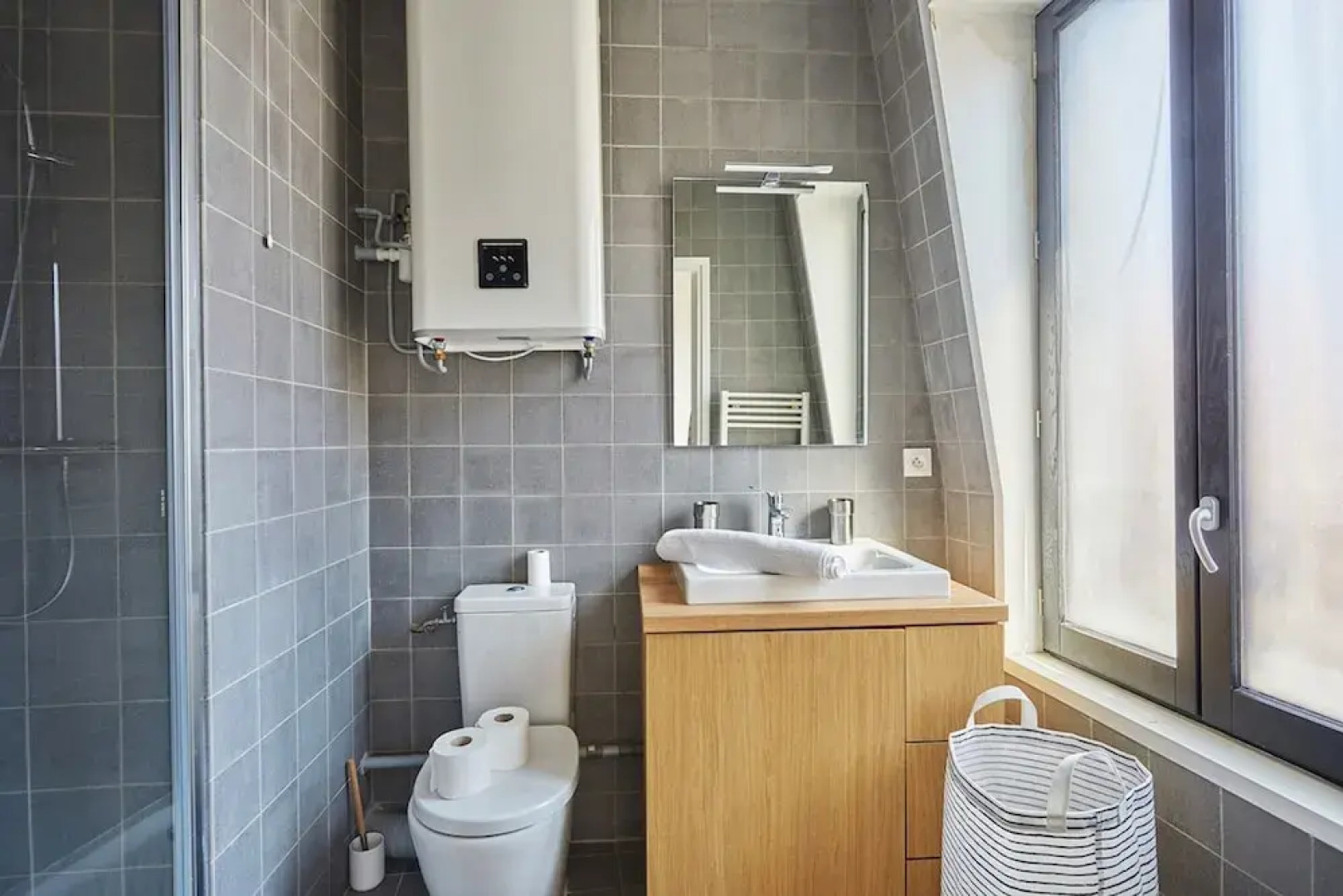 Apartment Boulogne Facing the "passage"