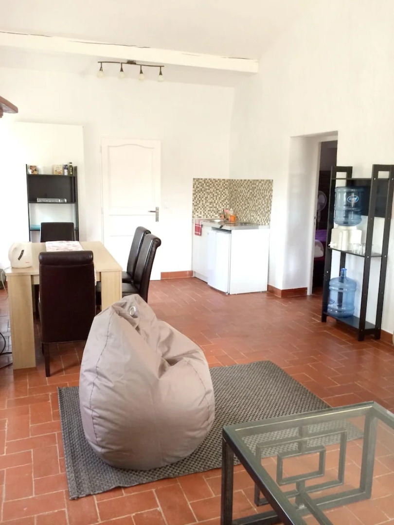 Apartment With 2 Bedrooms in Montauriol, With Pool Access, Furnished G