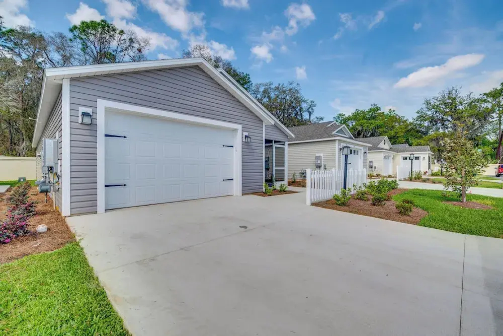 Pool Access, Patio & Grill: Sunny Florida Escape!
