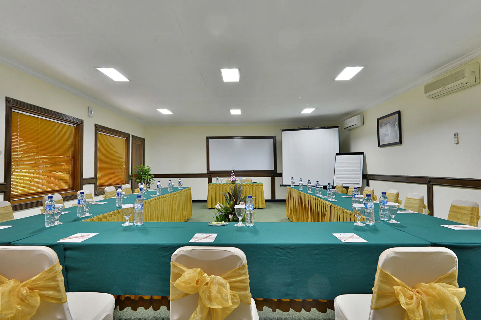 ZEN Rooms Jogja Cendrawasih