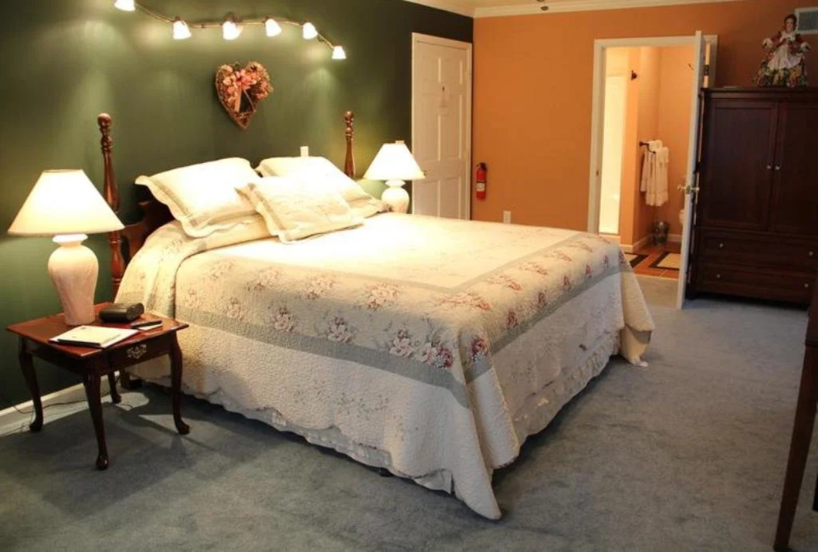 Moon Shadow Bed & Breakfast