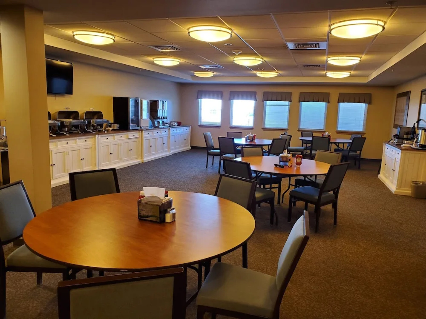 Clarion Hotel & Suites Williston