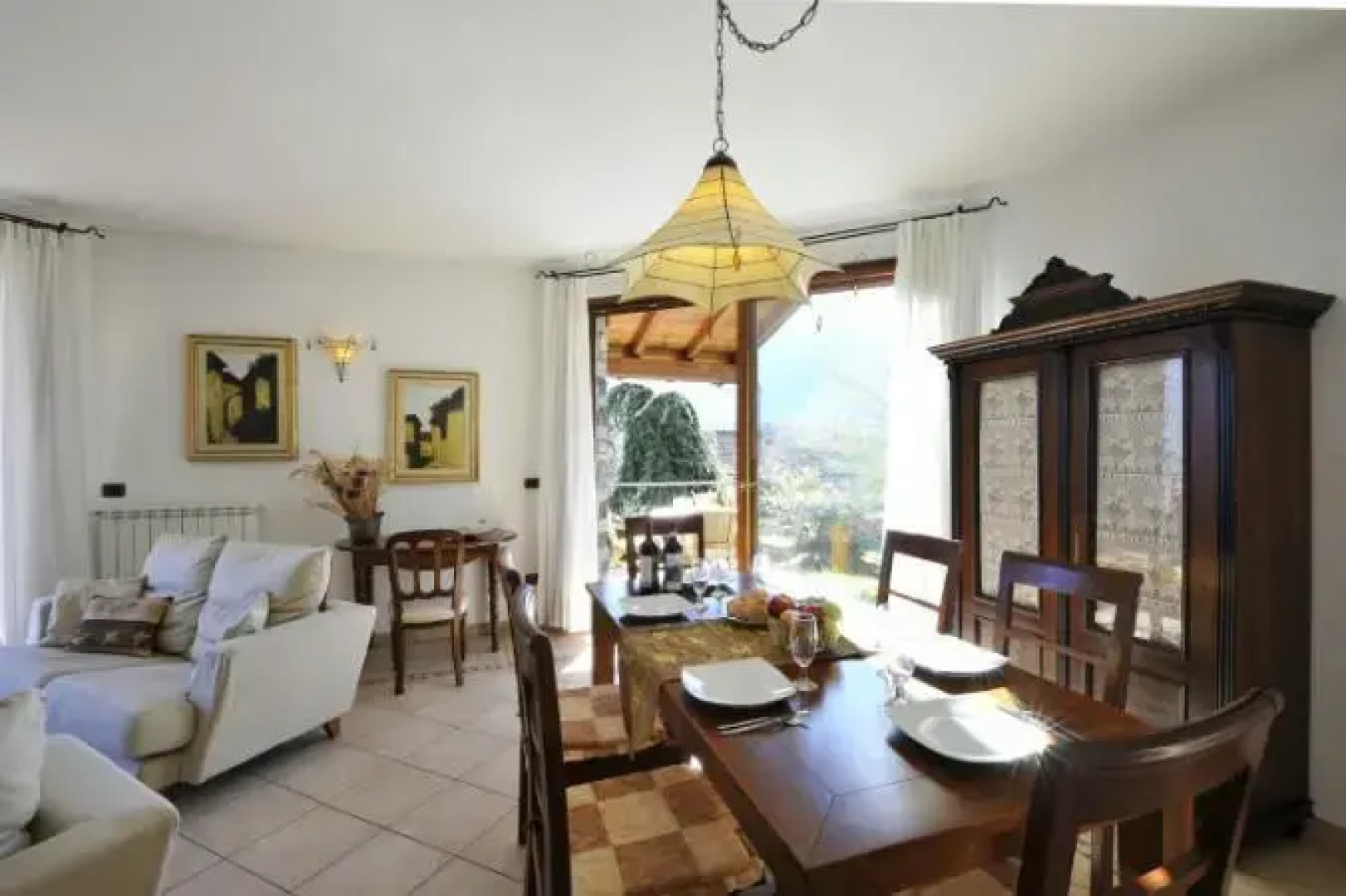 Mezzegra Pola Elegante