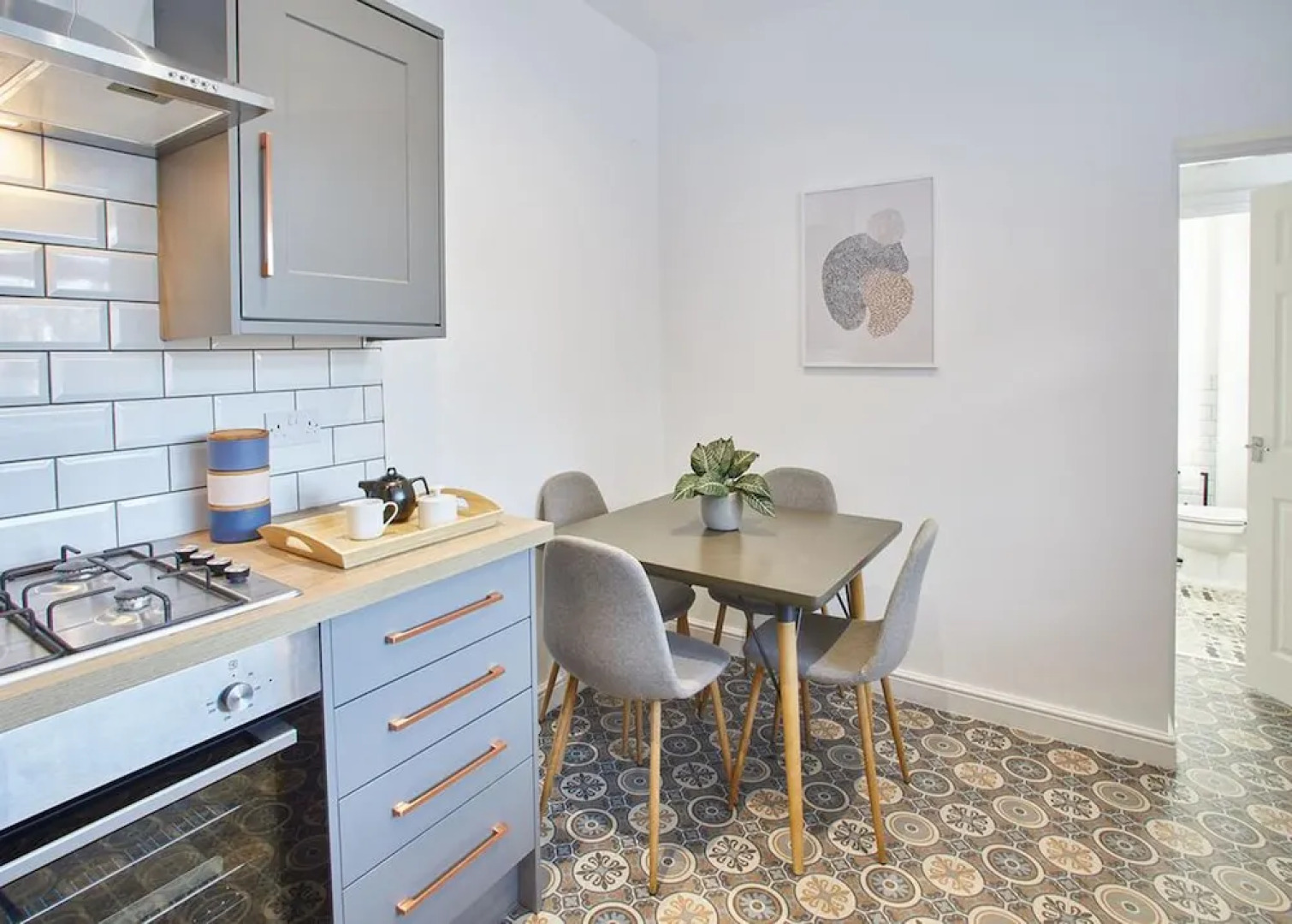 The Ruby Retreat Apartment