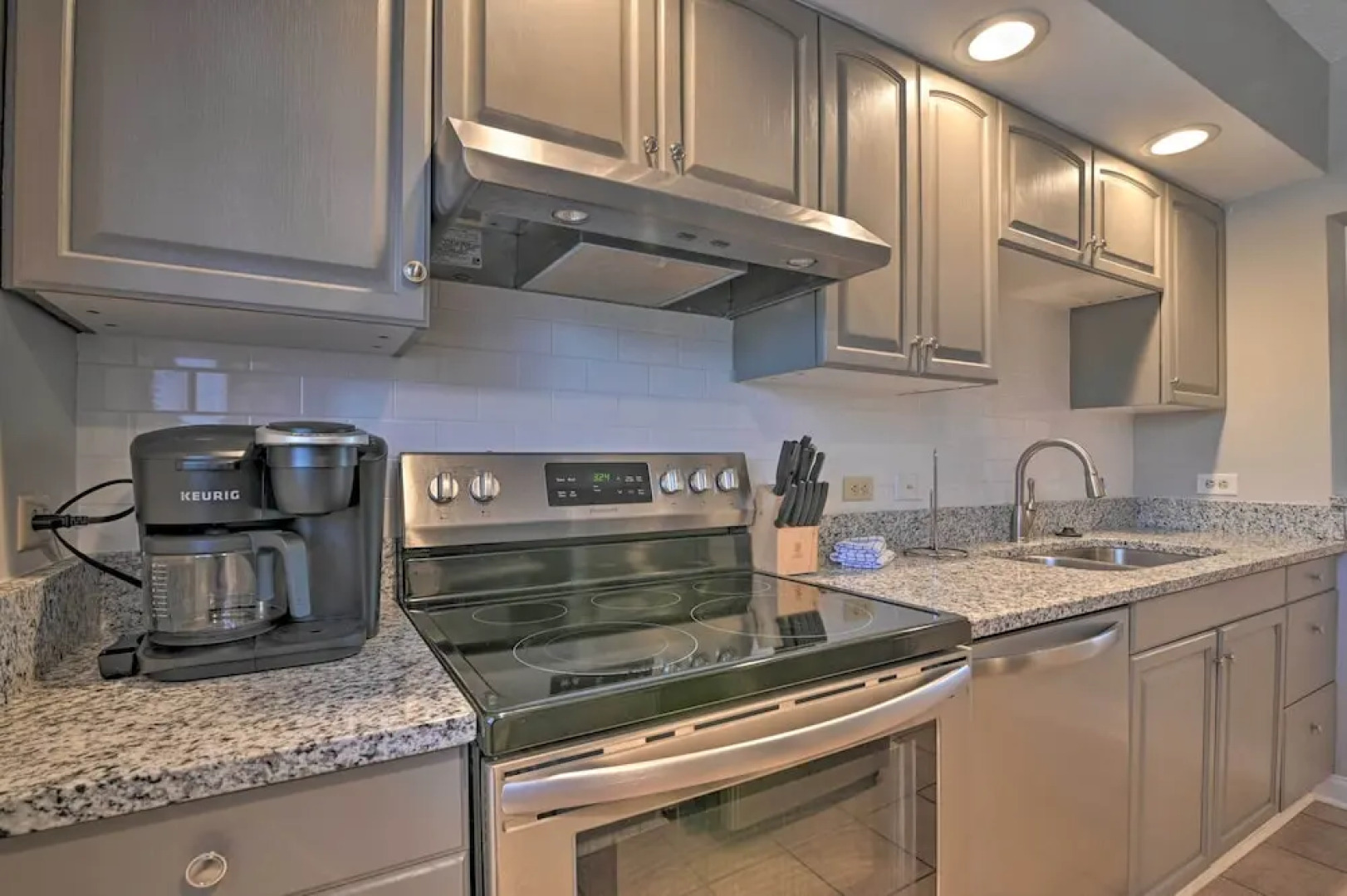 Pawleys Island Condo Retreat w/ Beach Access!