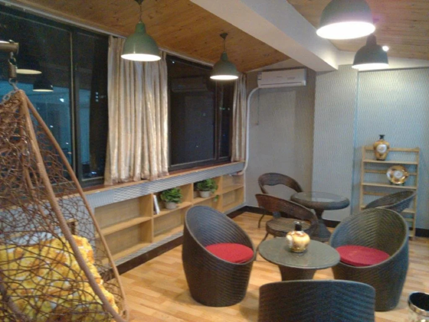 Jia Ting International Youth Hotel