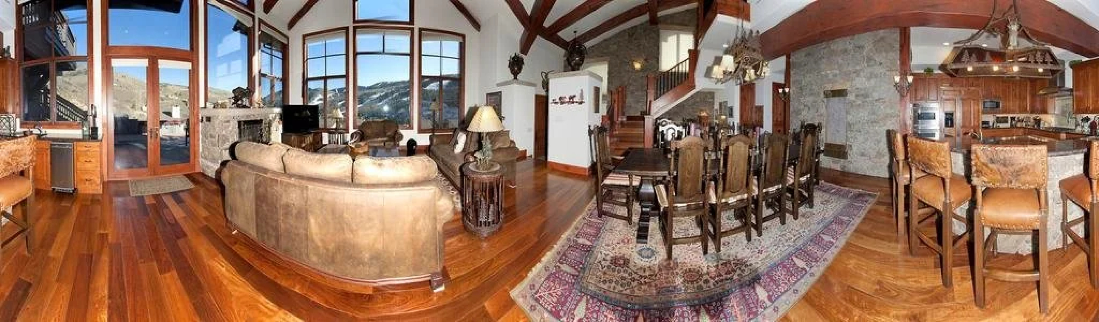 Robason 6 Bedroom Home by RedAwning