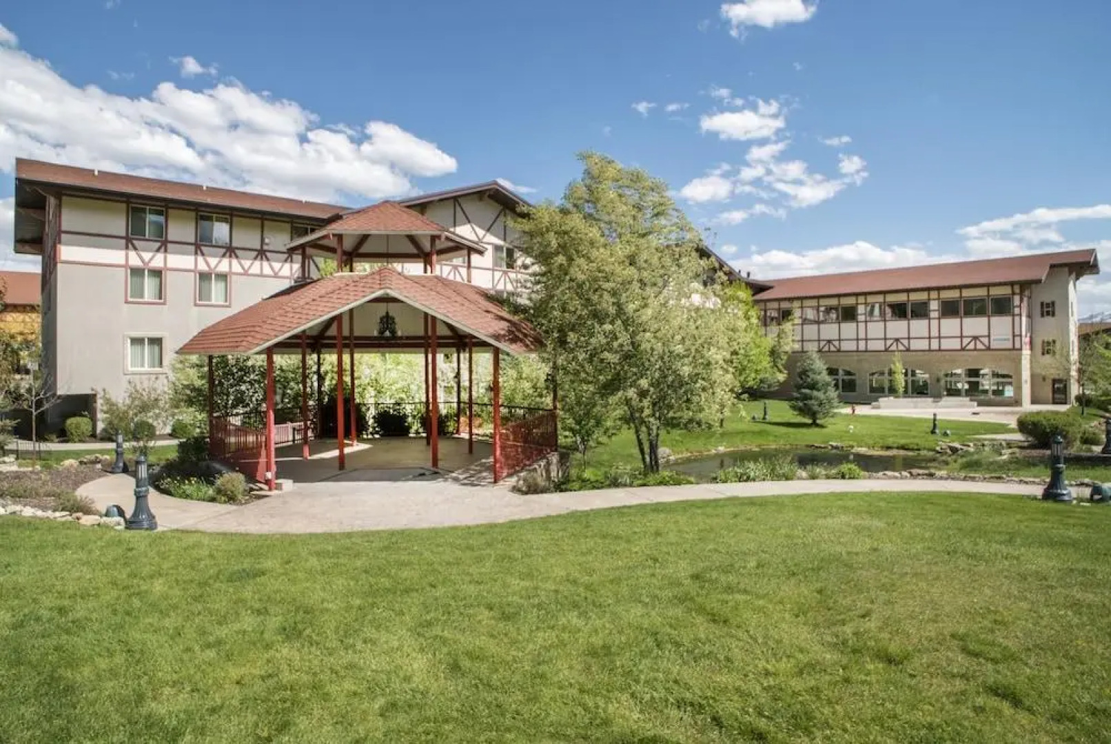 Villas at Zermatt Resort by Midway VP