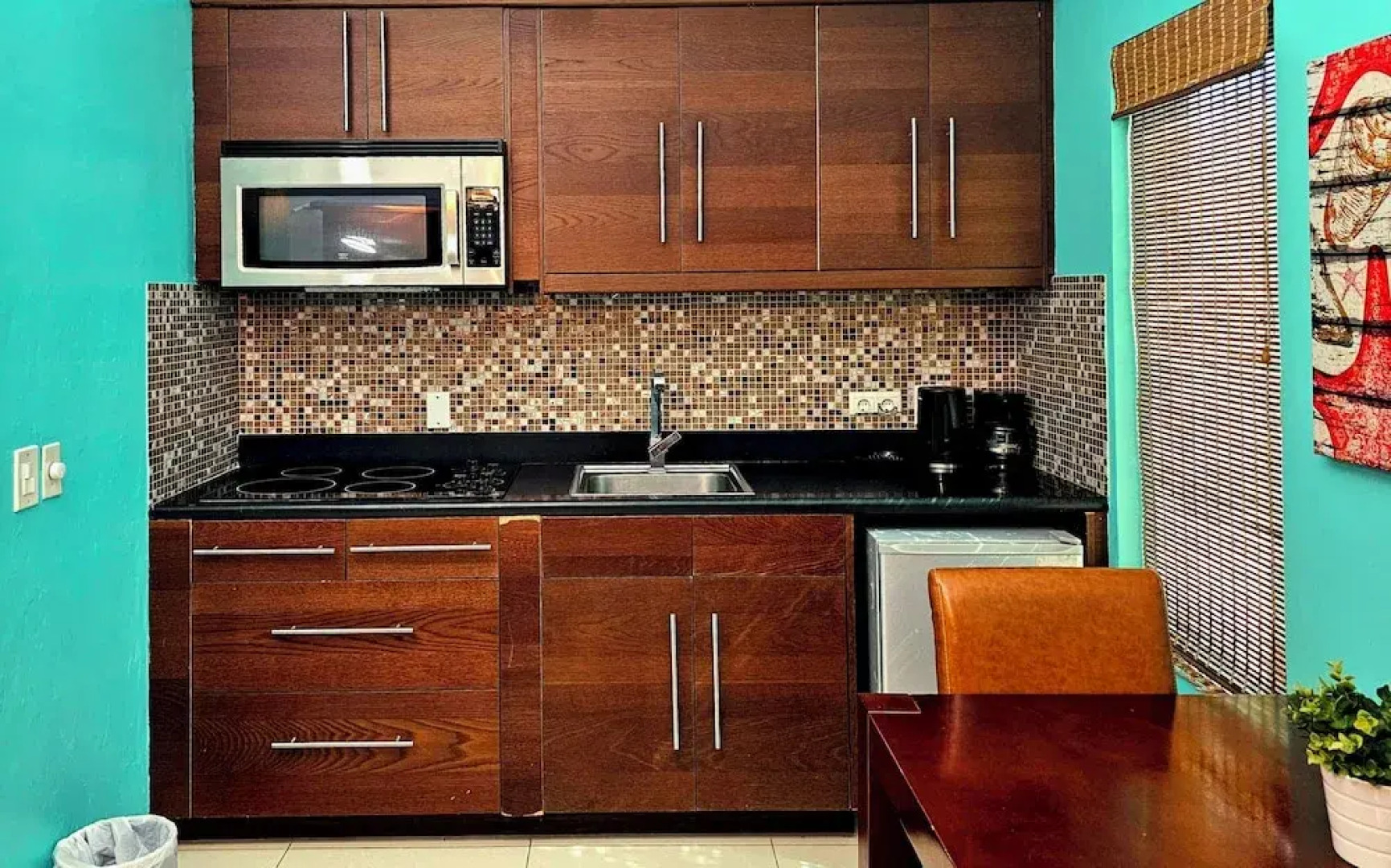 Quint's Travelers Inn