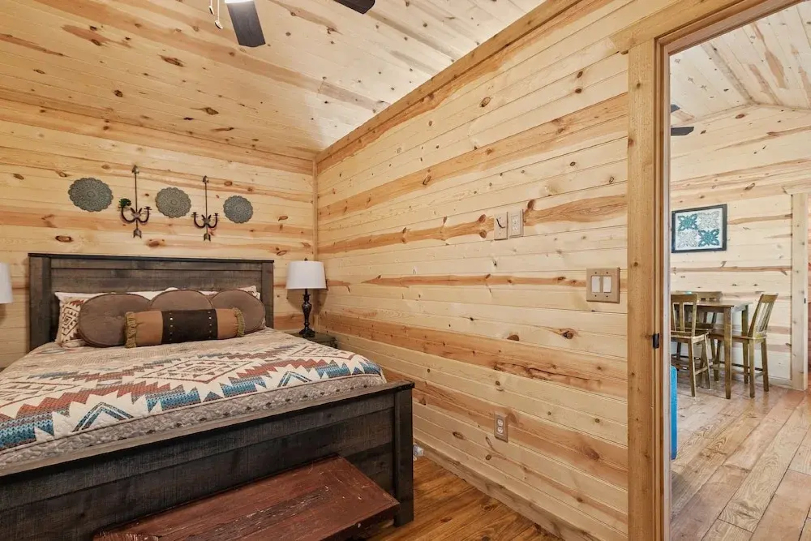 Hr 5 - The Indian 1 Bedroom Cabin by RedAwning