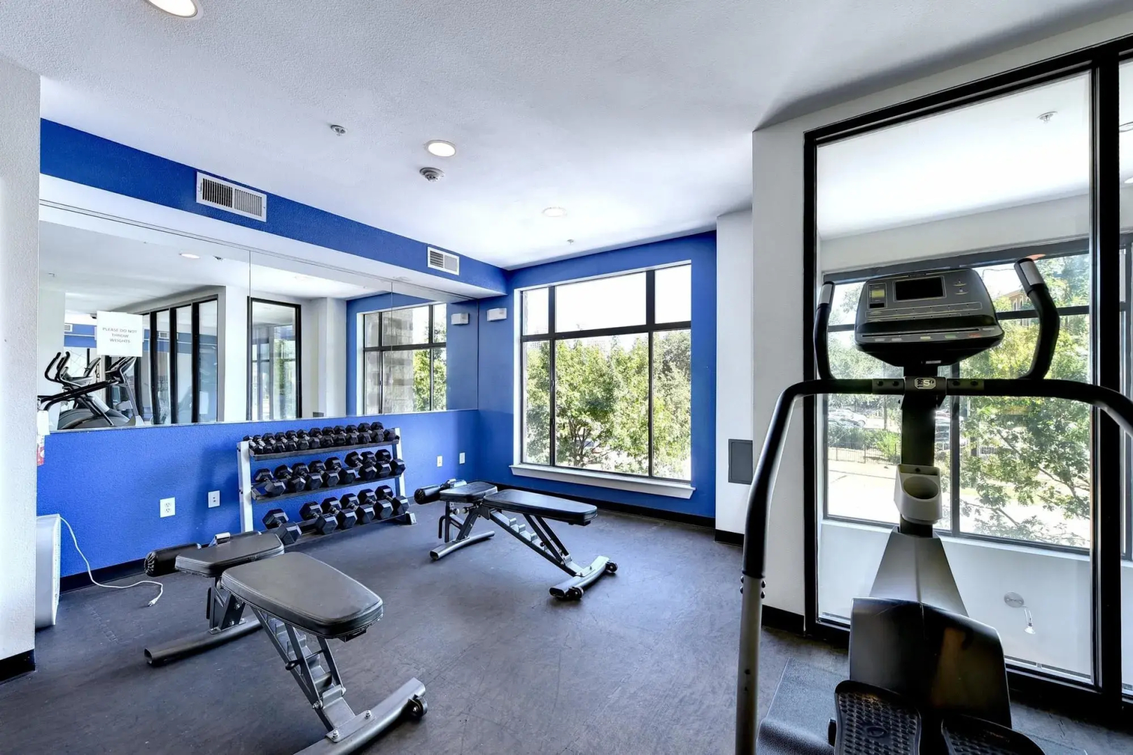 Hip Downtown Suite by AustinStays