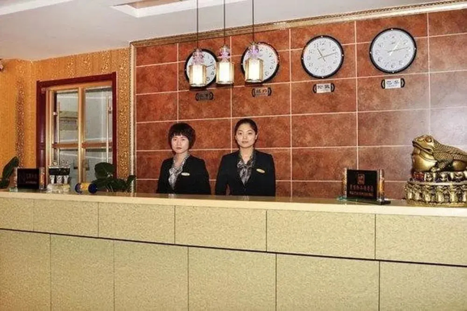 Zhengzhou Longgang Hotel