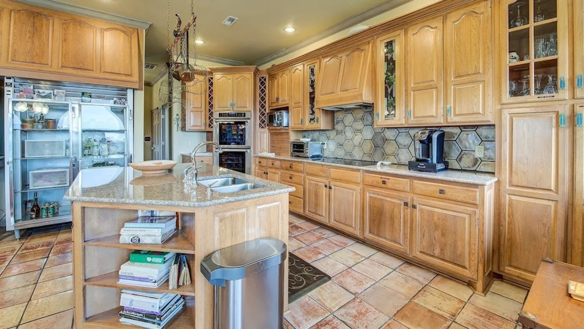 Relax And Enjoy This Idyllic Mull Cottage - Just Steps To The Beach! 6 Bedroom Home by Peace Vacations