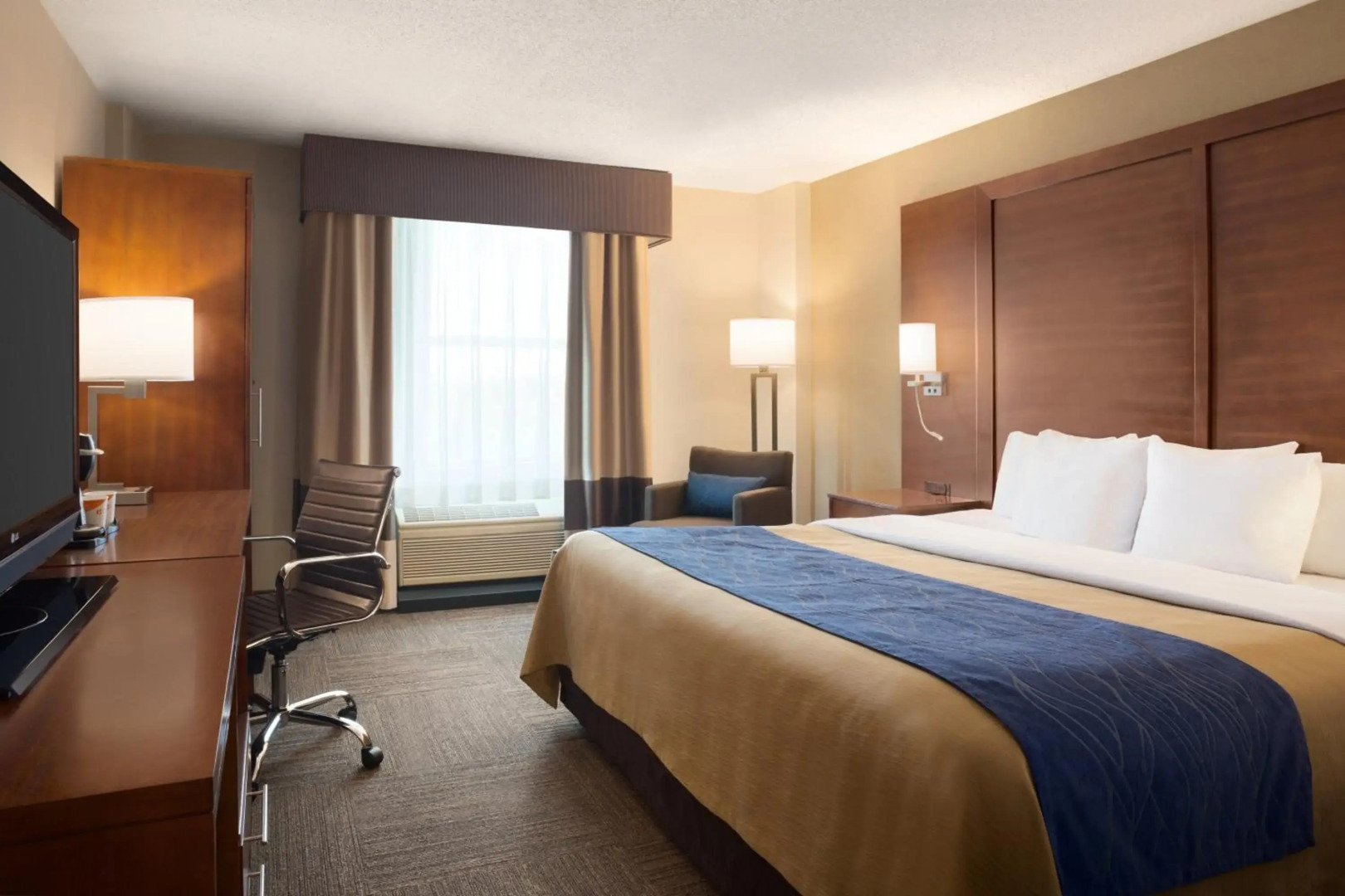 Comfort Inn & Suites Presidential - Downtown Little Rock
