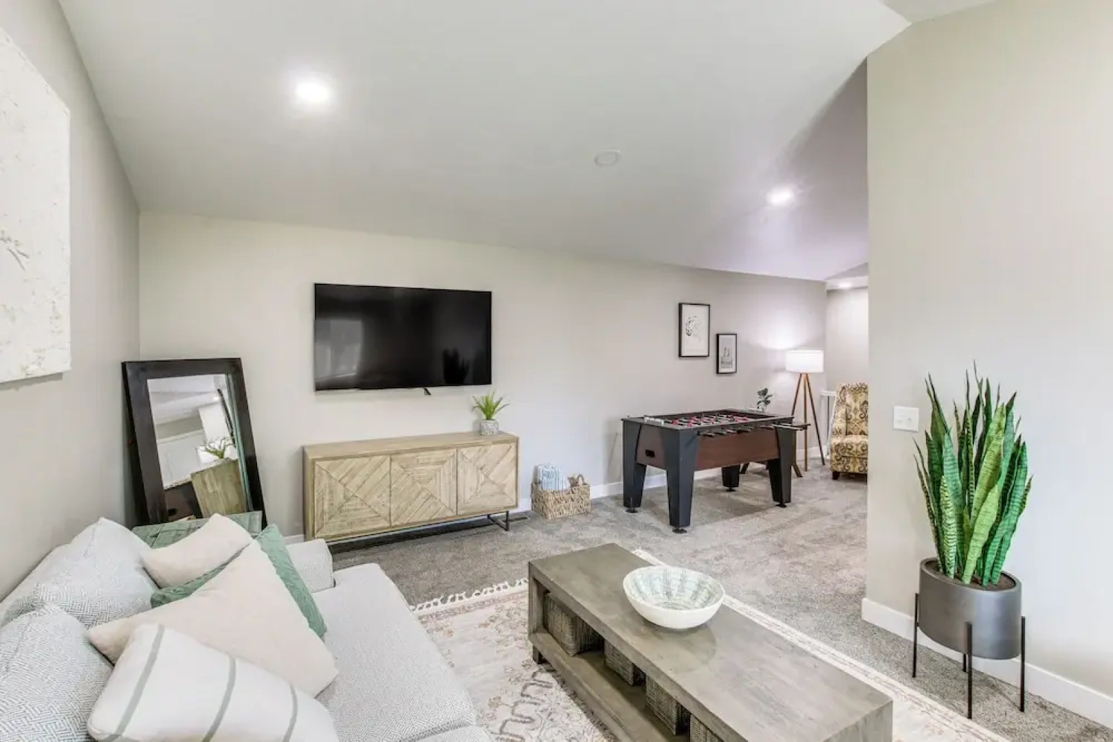 Utah Retreat w/ Patio, Gas Grill & Mountain Views!