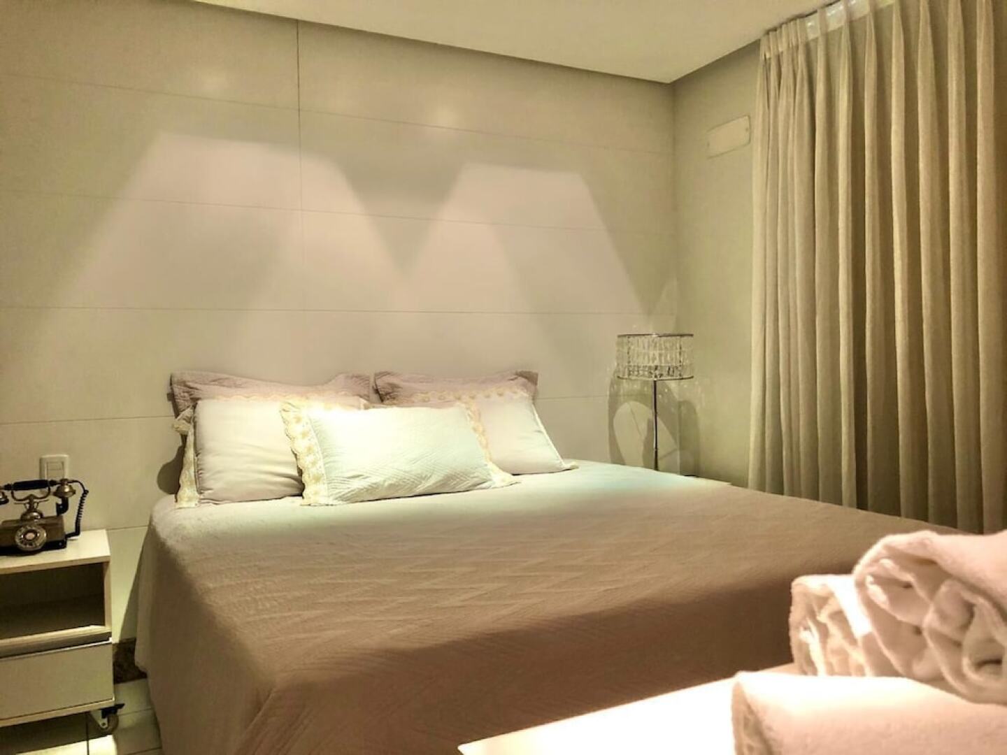 Flat Sun Square Residence