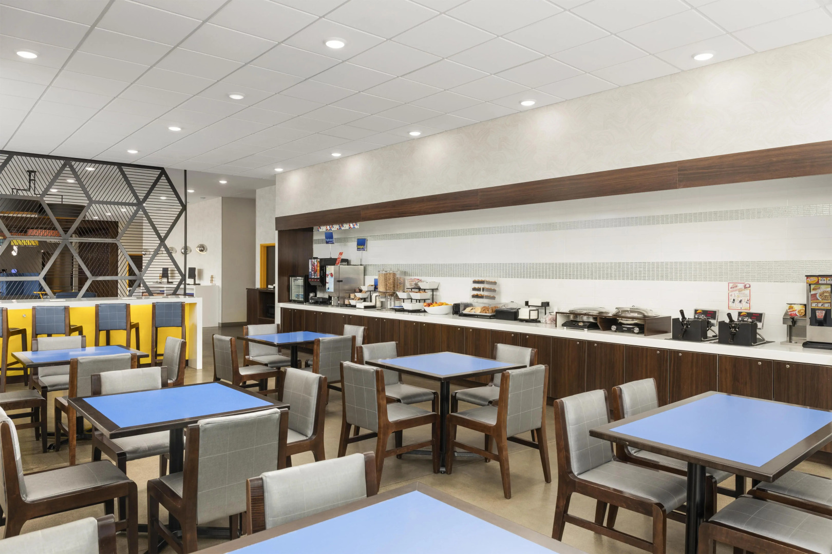 GLō Best Western Dawley Farms In Sioux Falls