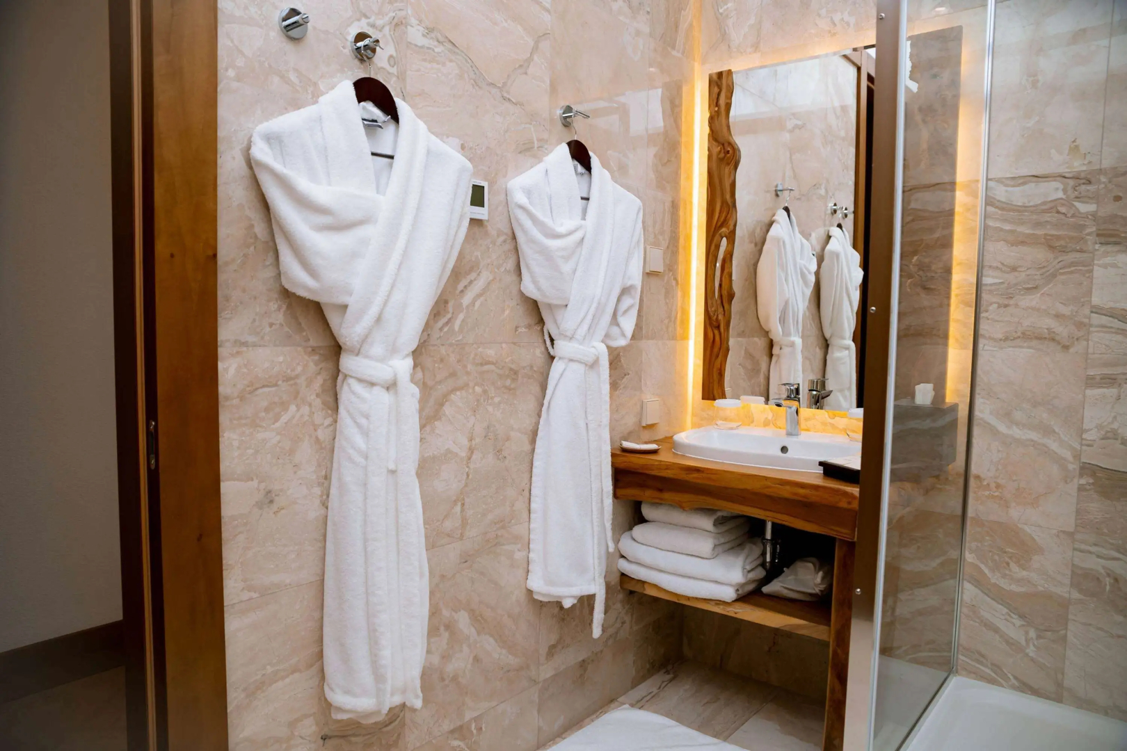 Wyndham Residences Aqkol