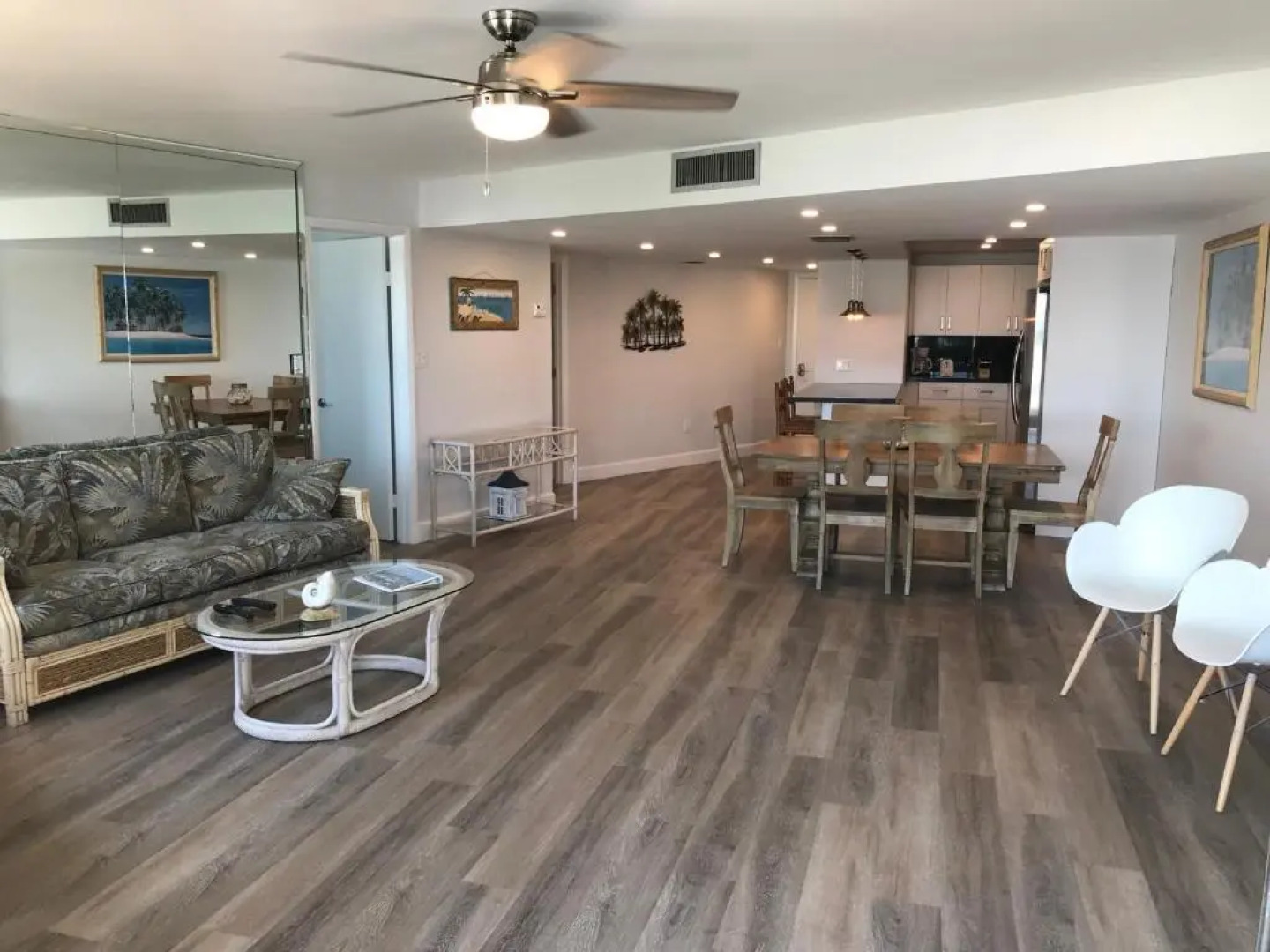 Licensed Mgr - Brand New Luxurious Oceanfront Condo! Stunning Views! Beach Resort! 2 King Beds!