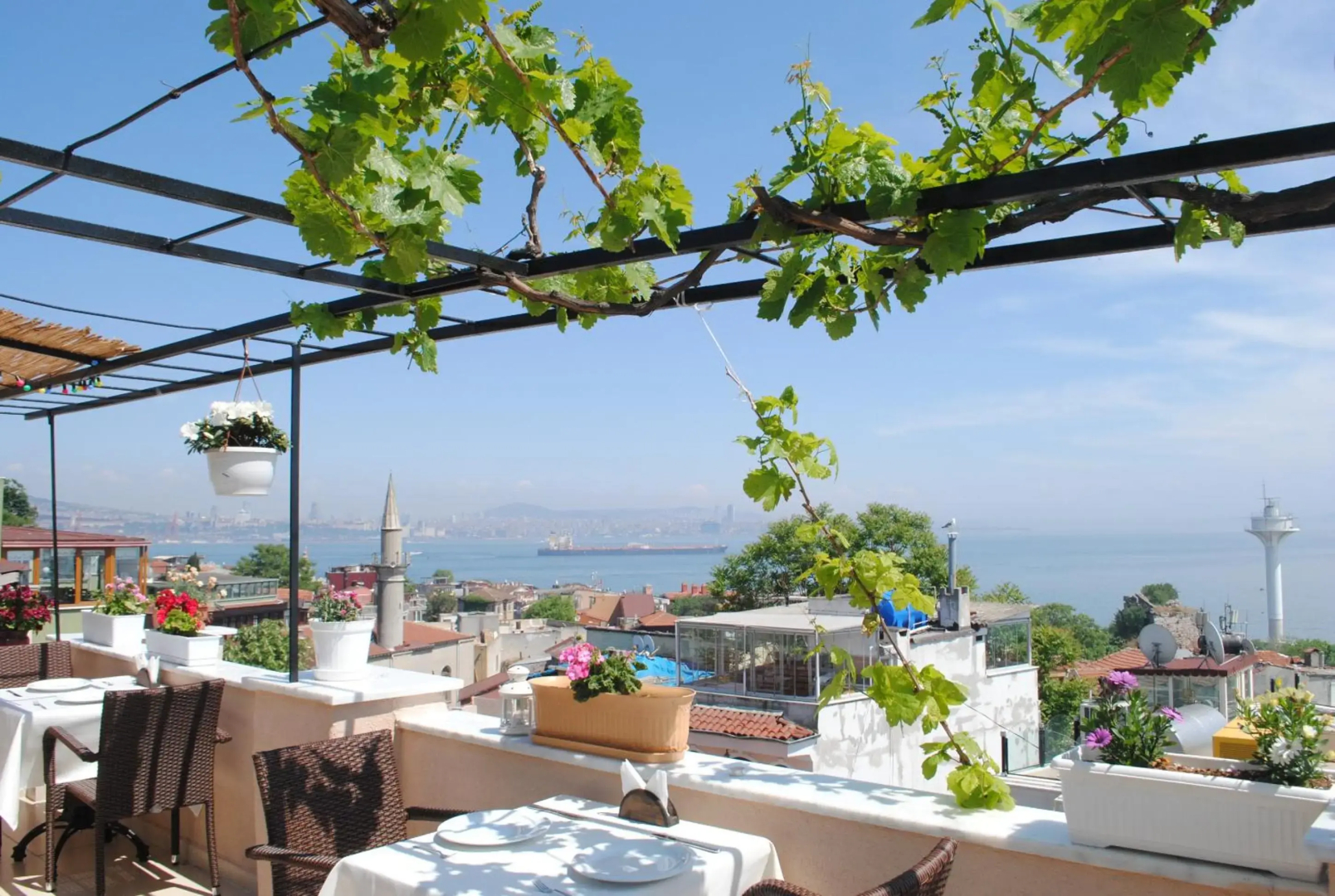 Hotel Buhara Family Inn