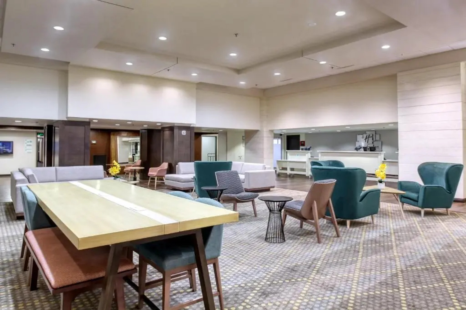 Holiday Inn Hotel & Suites Atlanta Airport-North by IHG