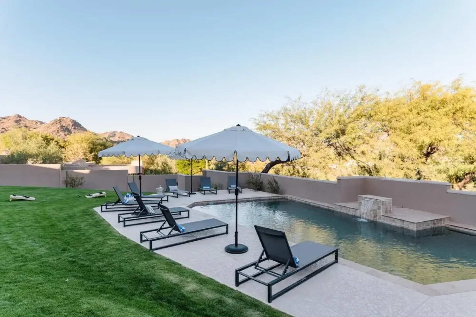 N 44th Street - Julep