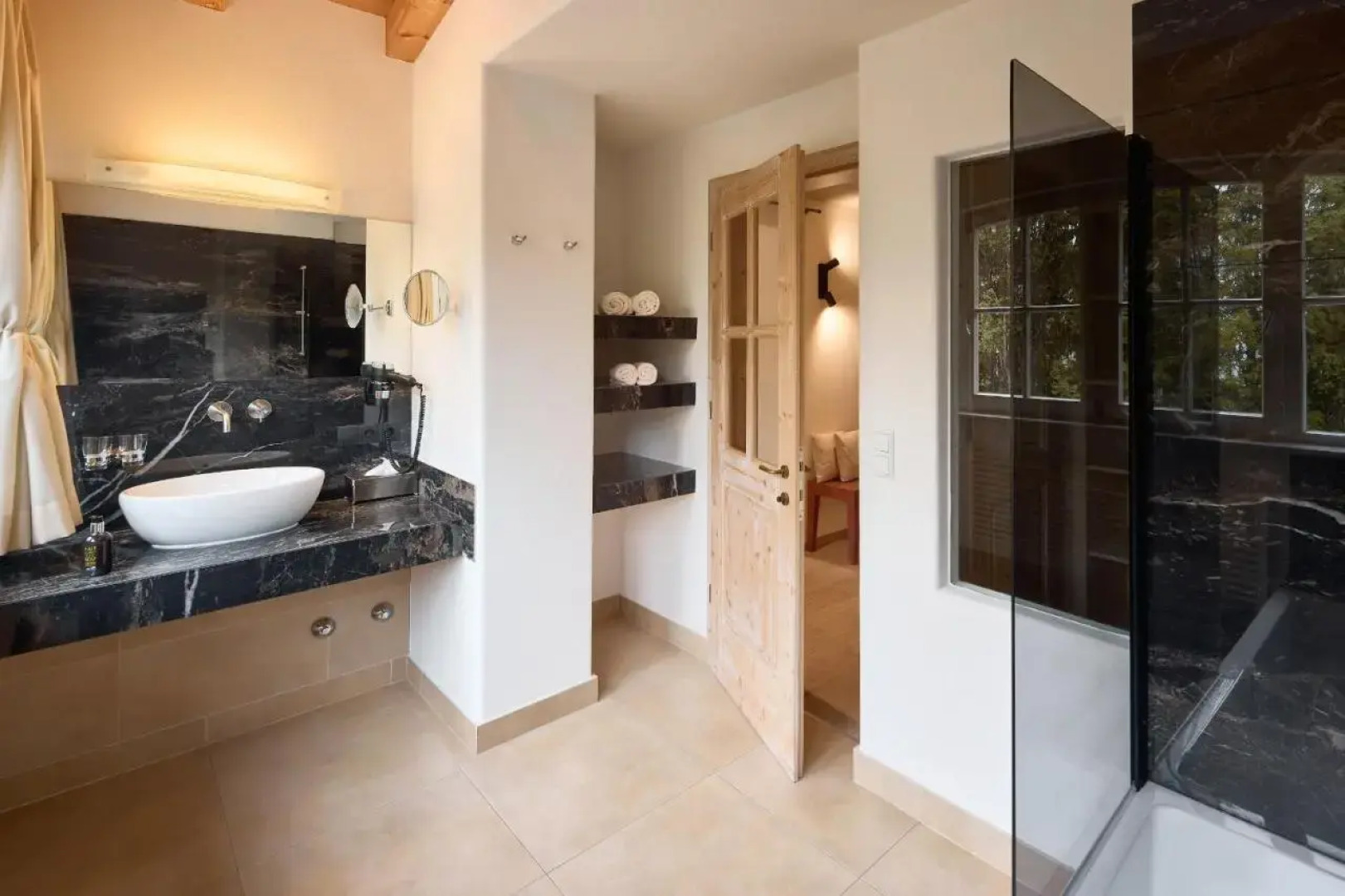 Dolomit Boutique Hotel