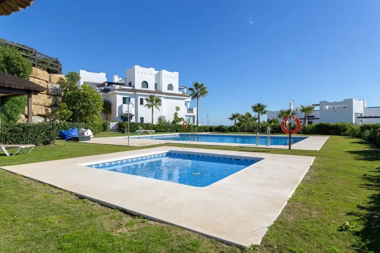 2193-Moderno apto con terraza vista al mar