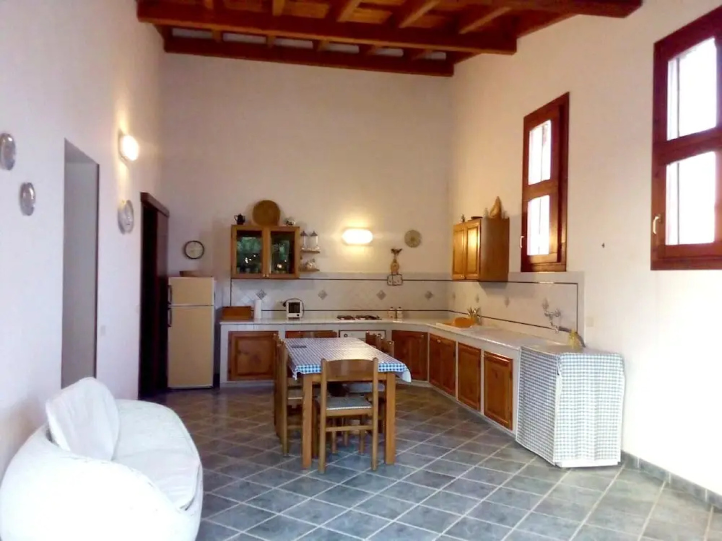 House With 3 Bedrooms in Tre Fontane, With Enclosed Garden - 200 m Fro