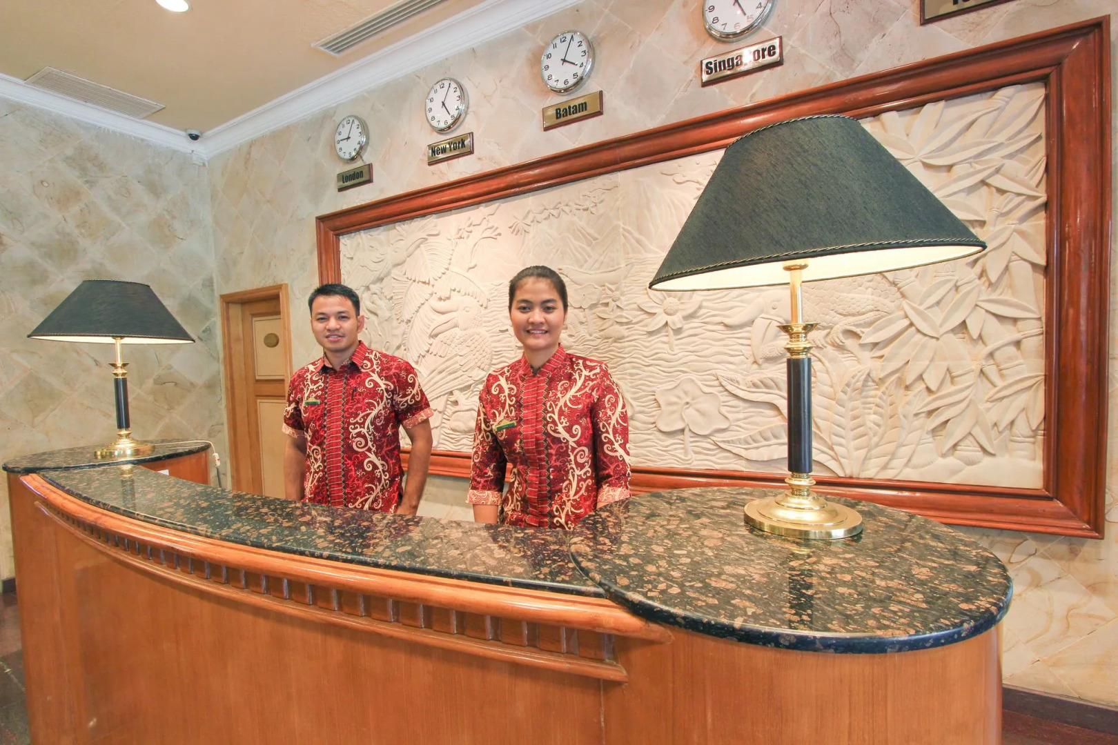 Harmoni Suites Hotel