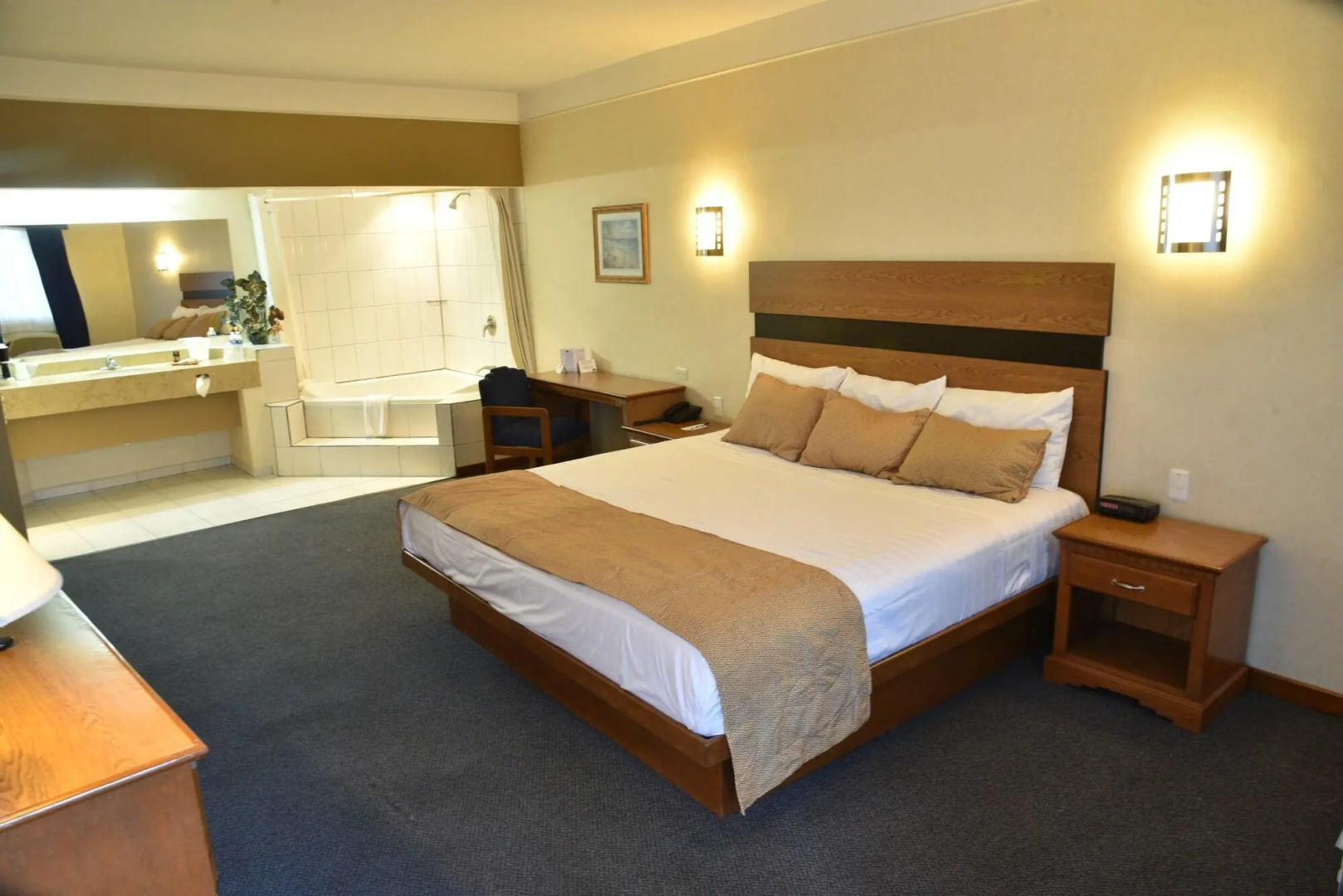 American Inn Hotel & Suites Hidalgo del Parral