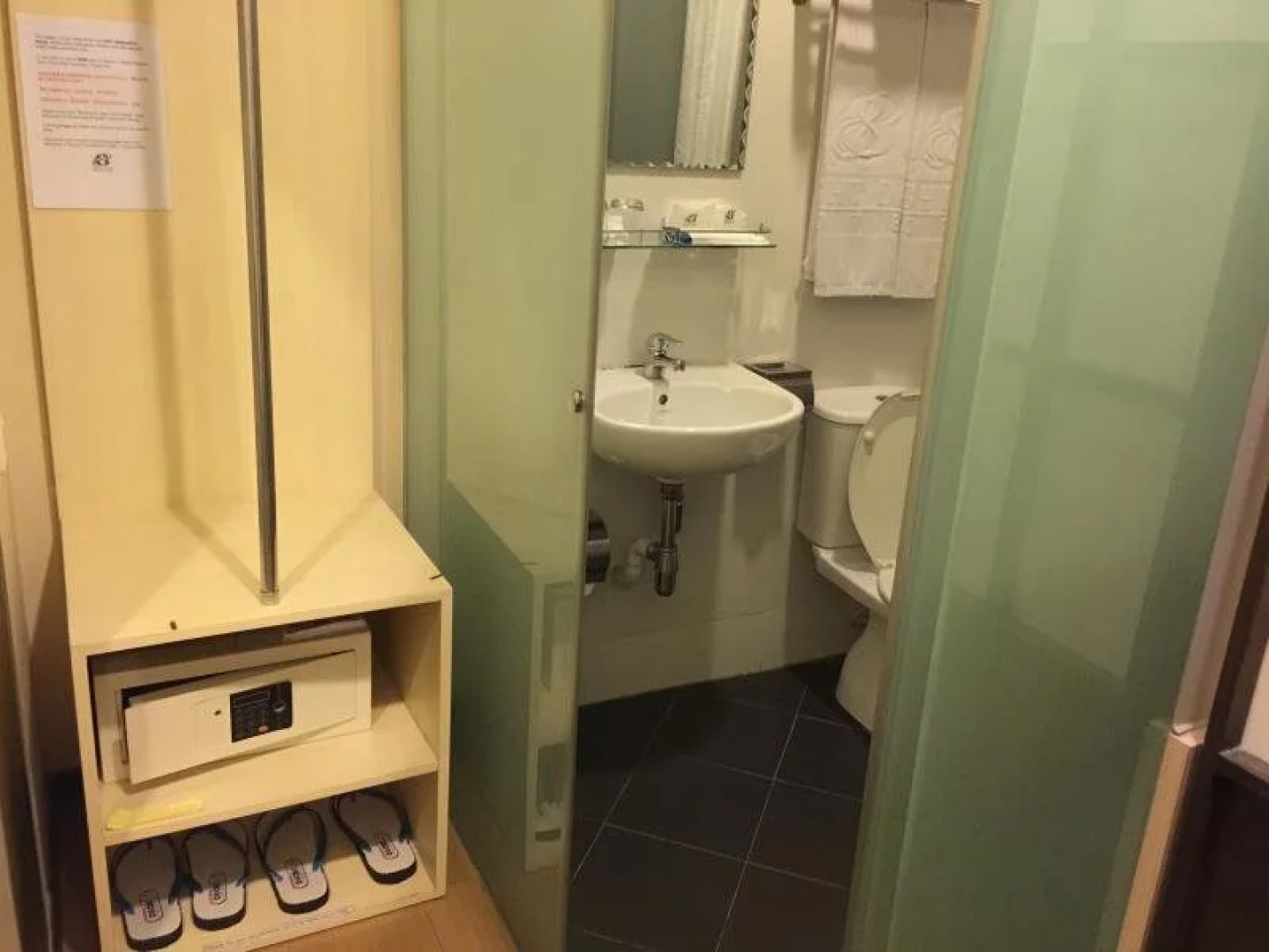 Eight Days Boutique Hotel @ Permas Jaya