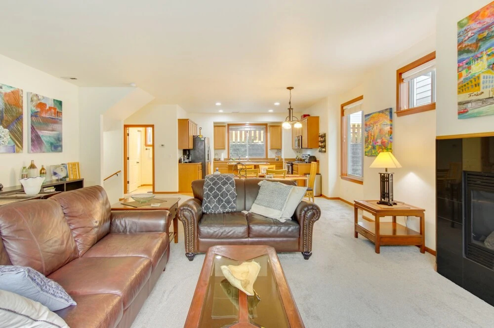 Wfh-friendly Townhome Rental Near Ferry in Everett